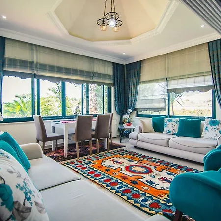 Villa Elif Naz Villasi *
